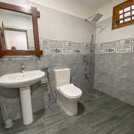 Yala Safari Green Home Stay Tissamaharama Exterior photo