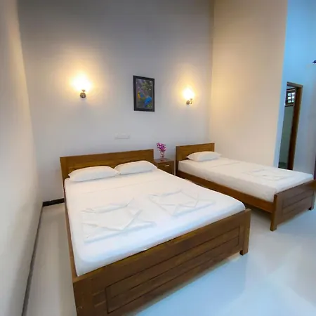 Yala Safari Green Home Stay Tissamaharama Exterior photo